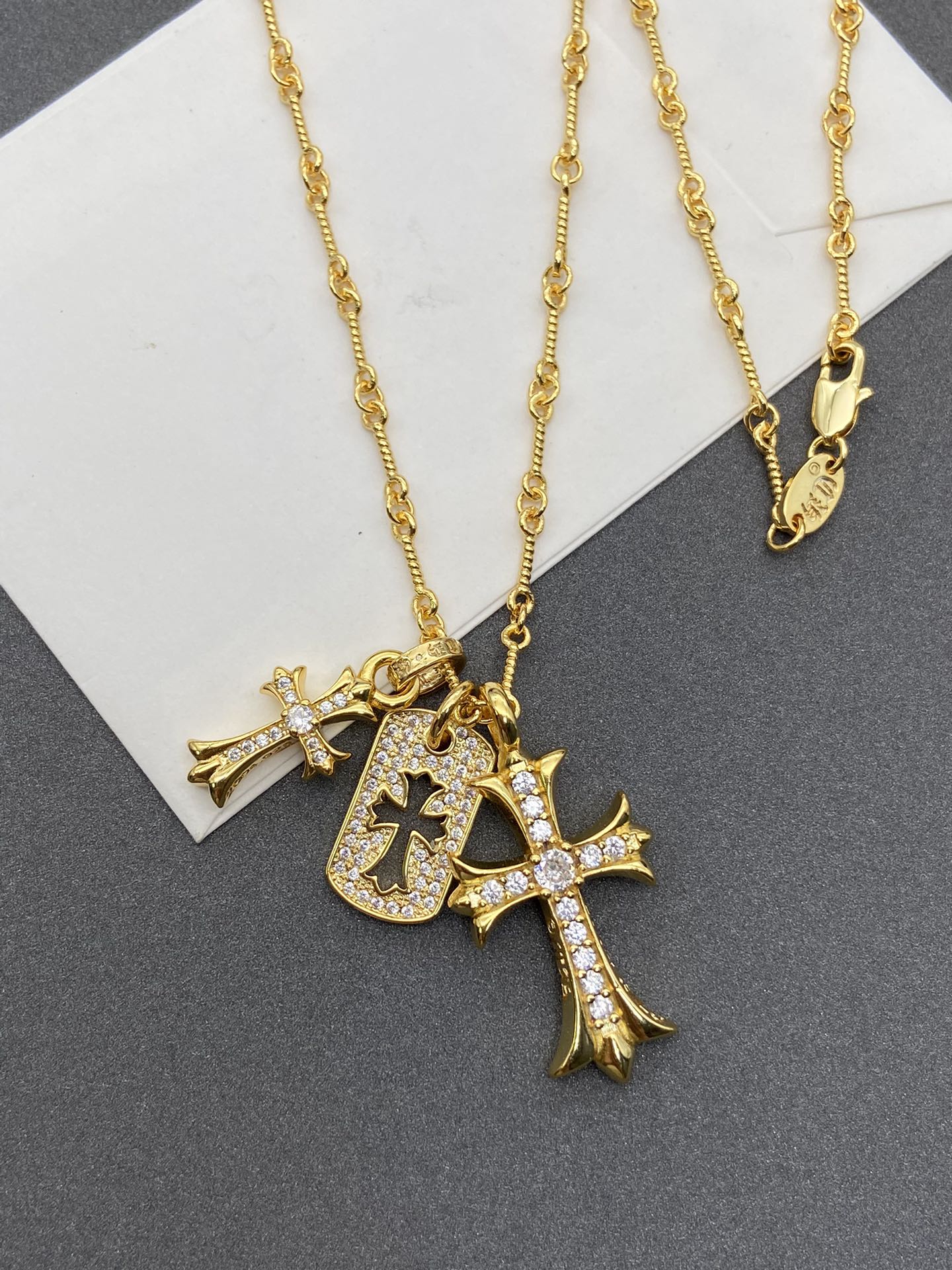 Chrome Hearts 𝐶ℎ𝑟𝑜𝑚𝑒 𝐻𝑒𝑎𝑟𝑡𝑠