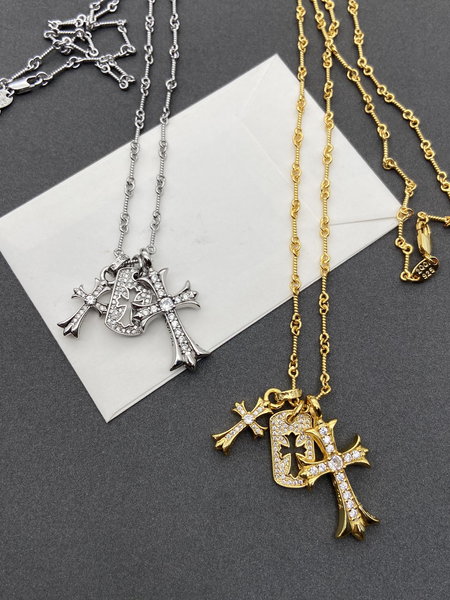 Chrome Hearts 𝐶ℎ𝑟𝑜𝑚𝑒 𝐻𝑒𝑎𝑟𝑡𝑠