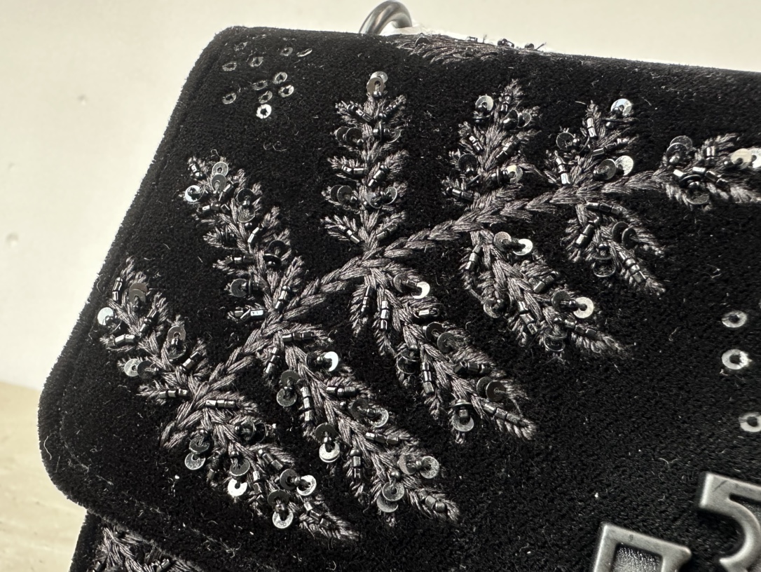 Tory Burch Tory Burch 原材料