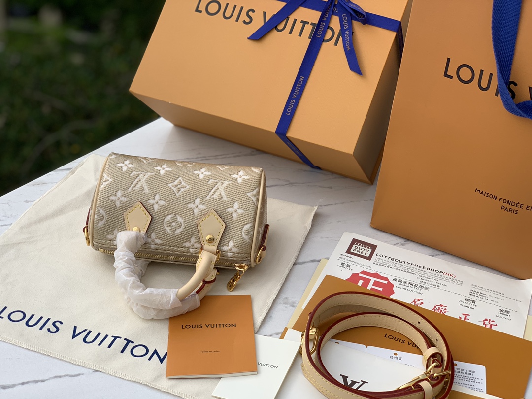 非市场普通货 进口皮料半钢五金 m82242尺寸 16×10×7.5cmLV上新 nano s非市场普通