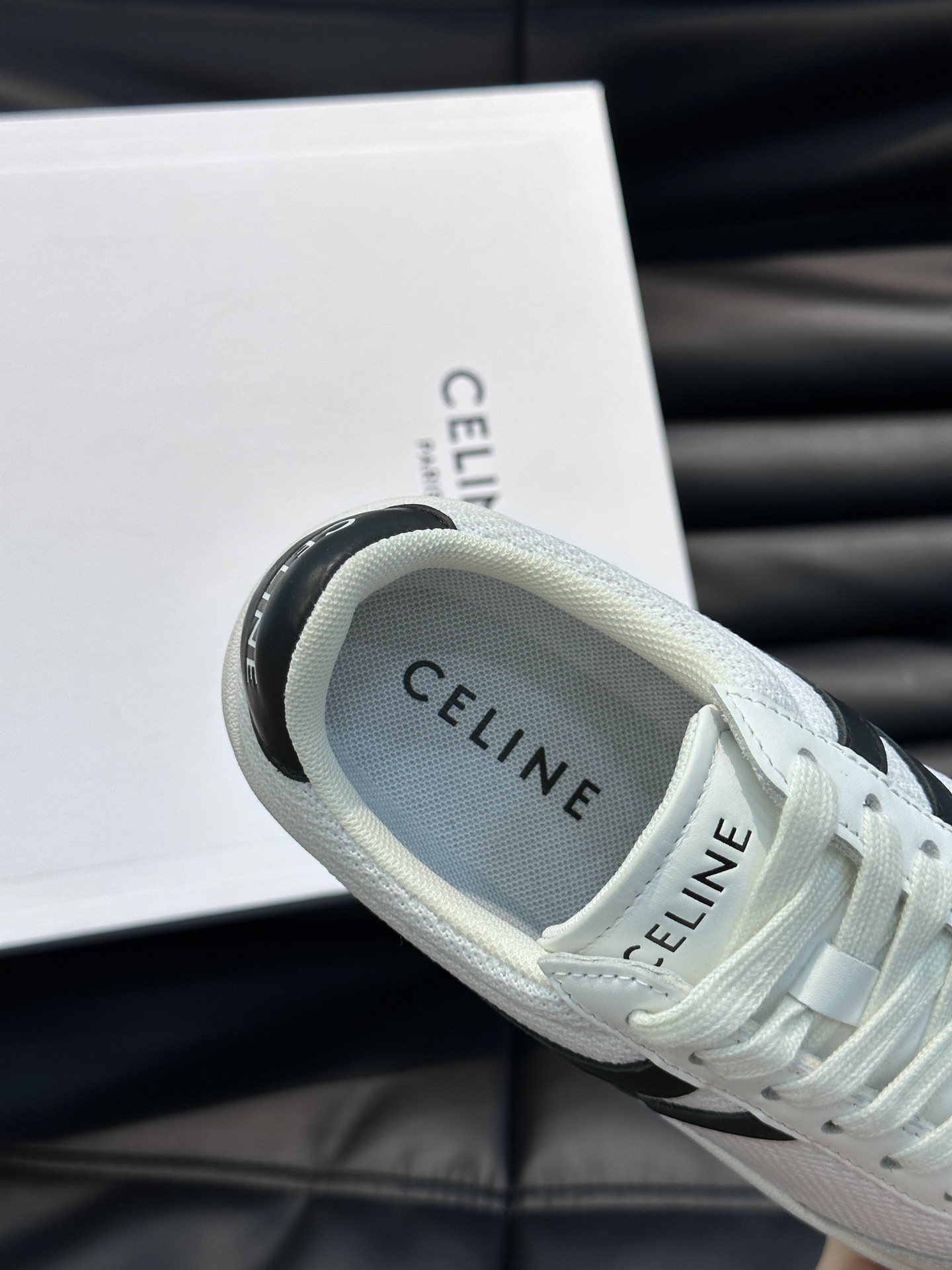 CELINE情侣低帮休闲运动鞋！新一