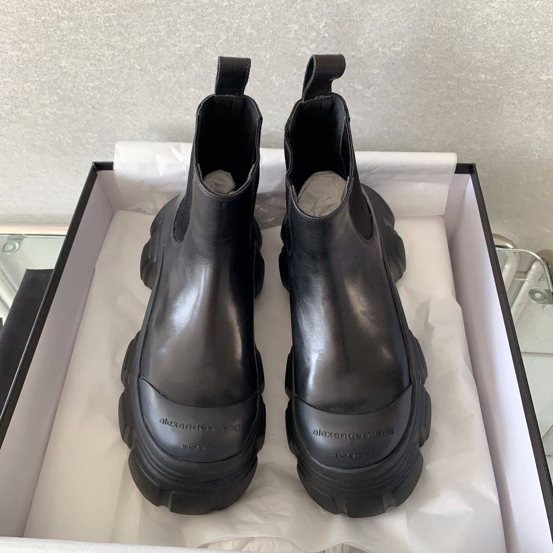 Alexander Wang 2023 Autumn Big Martin Boots: Dark, Simplistic, Stylish Must-Have for Cool Girls