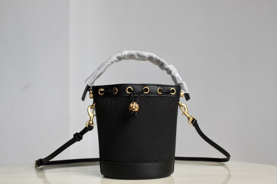 Tory Burch ～TB新款水桶小号 尺寸：长14/高18/宽8.5cm