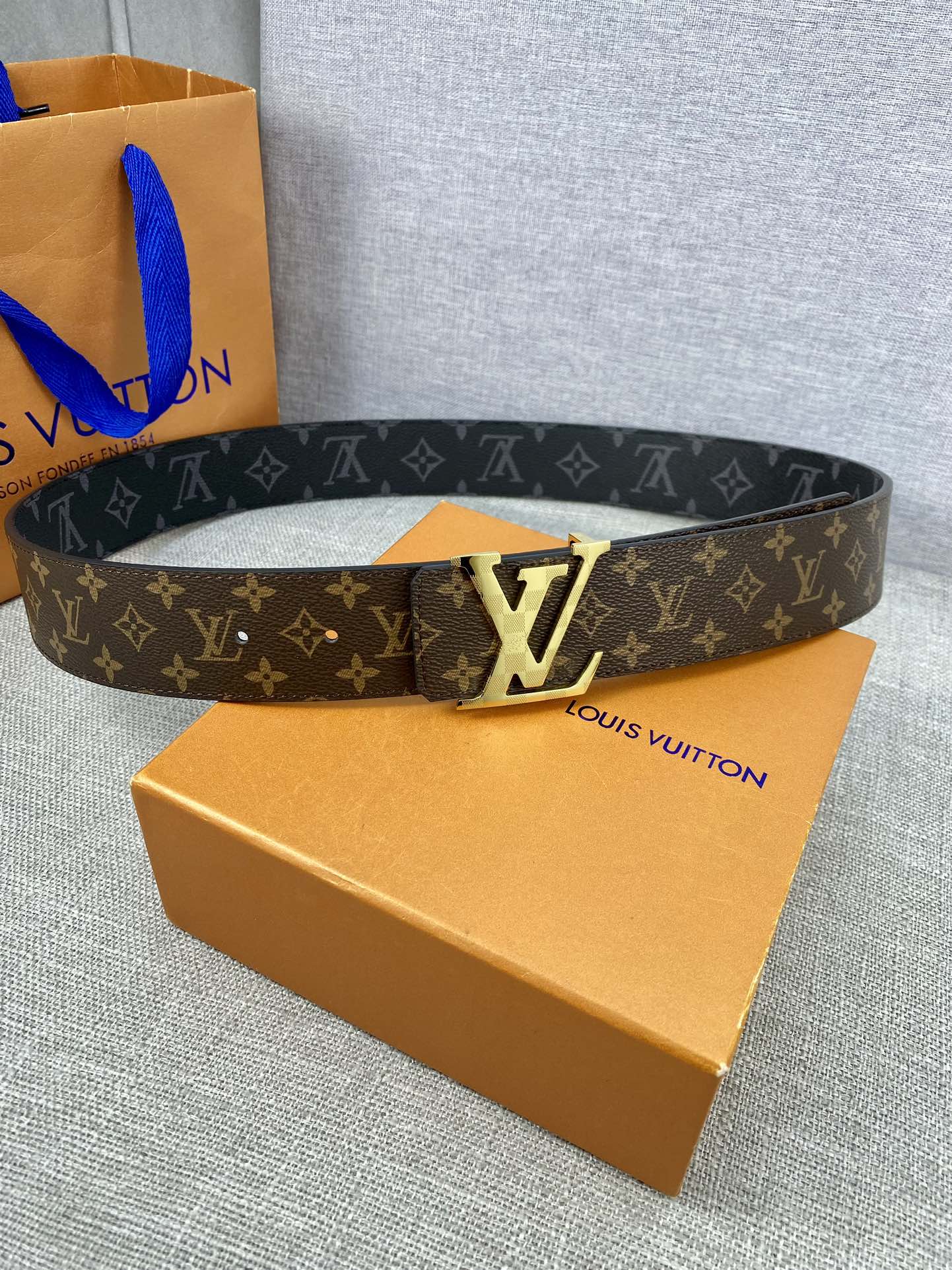 Circle40毫米双面腰带将多样品