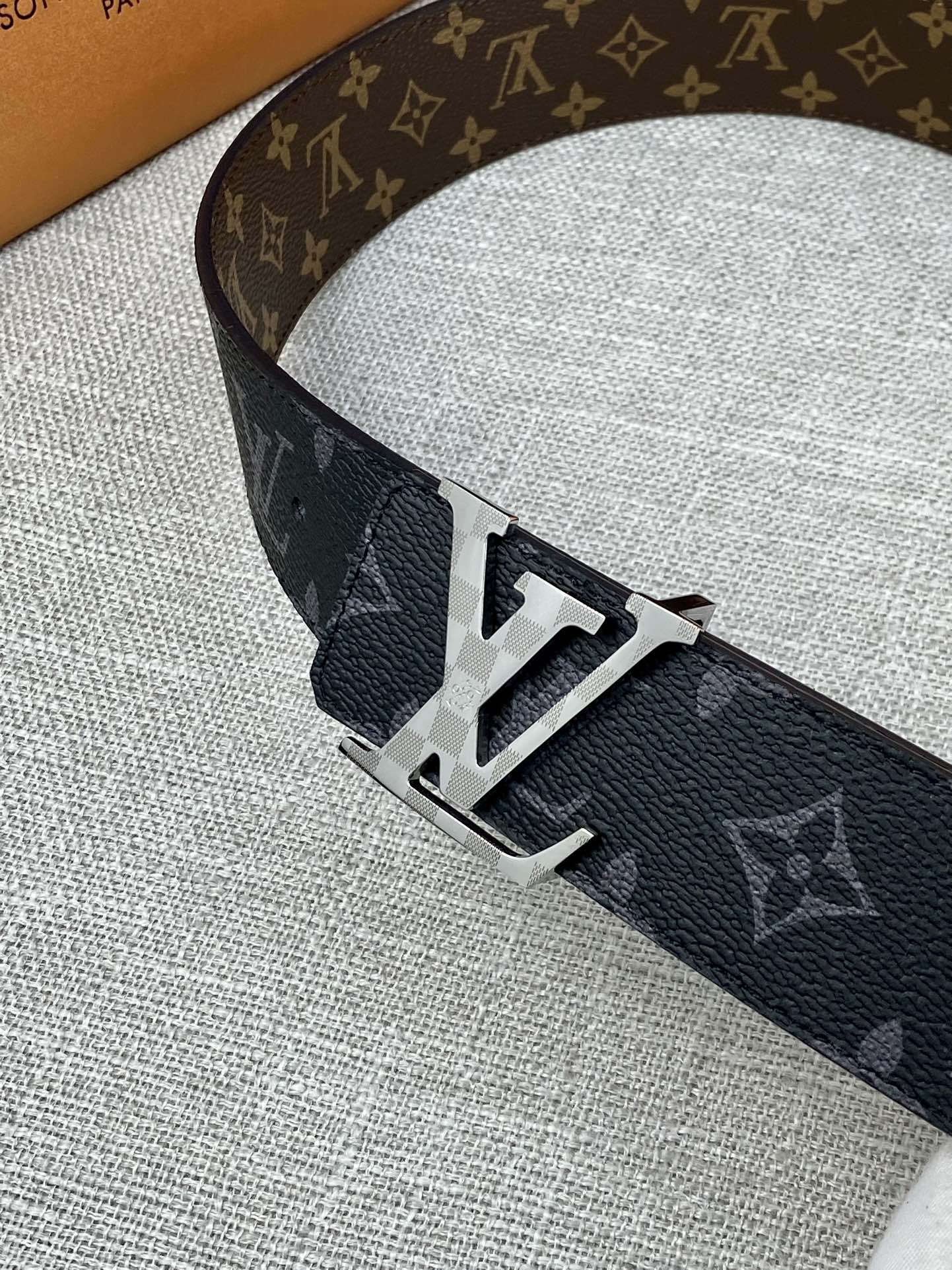 Circle40毫米双面腰带将多样品
