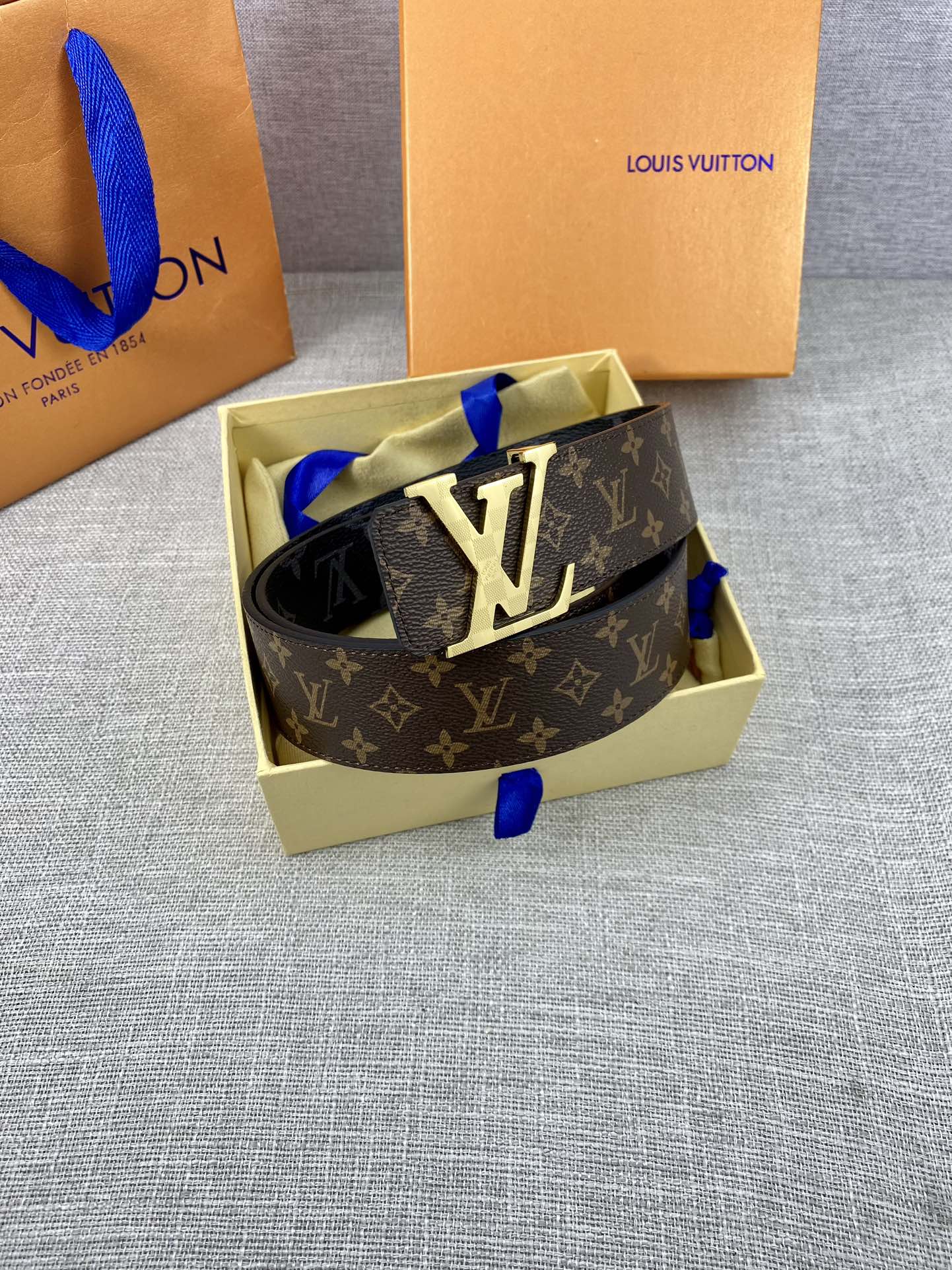 Circle40毫米双面腰带将多样品
