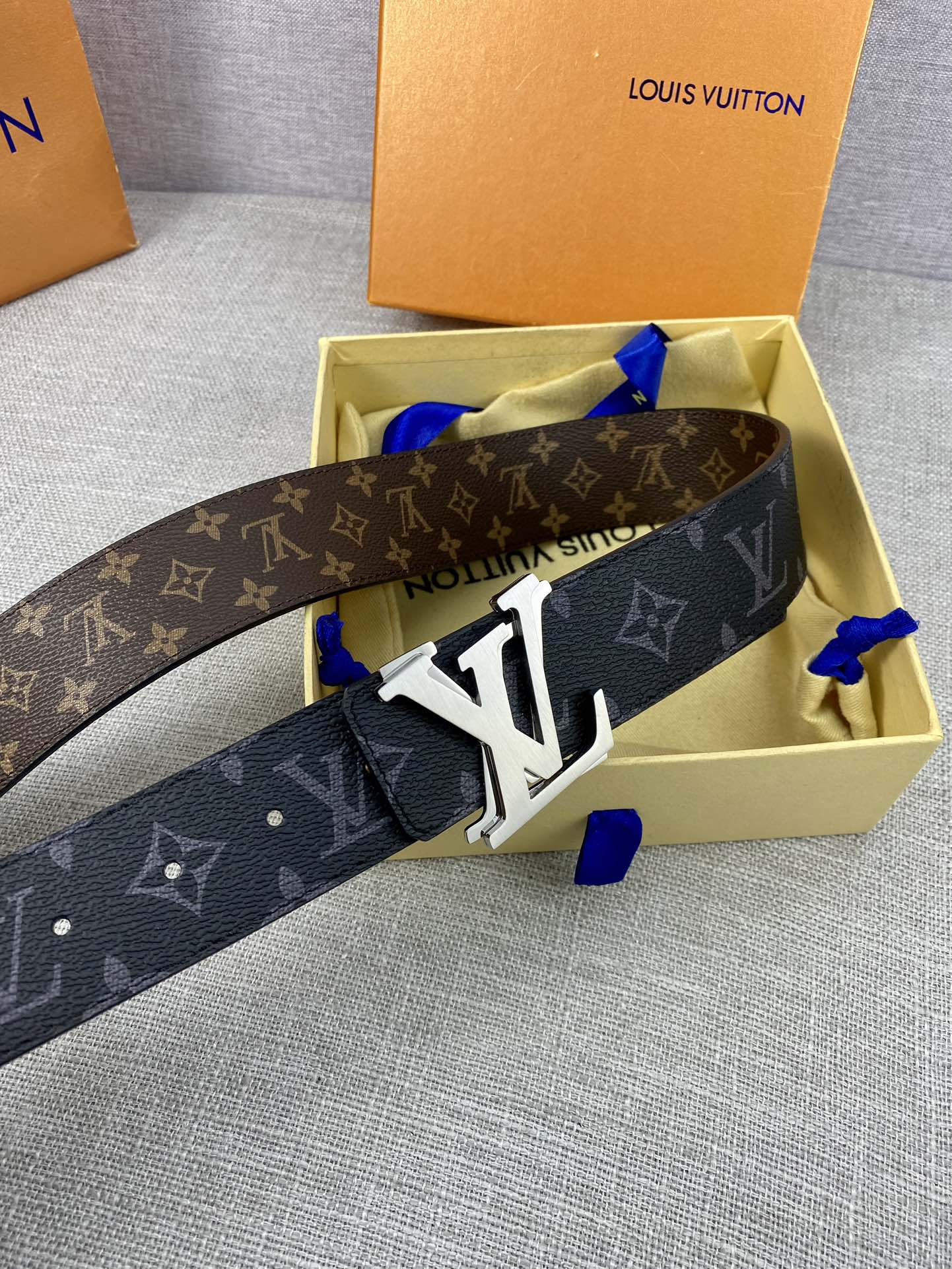 Circle40毫米双面腰带将多样品