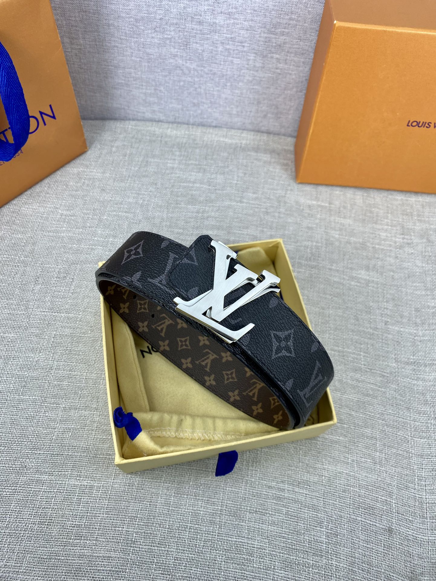 Circle40毫米双面腰带将多样品