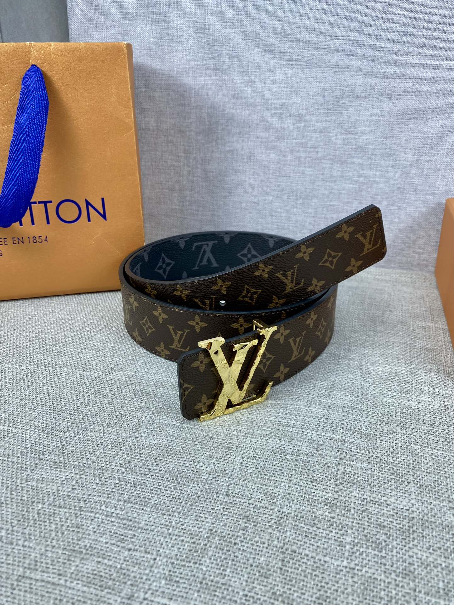 Circle40毫米双面腰带将多样品