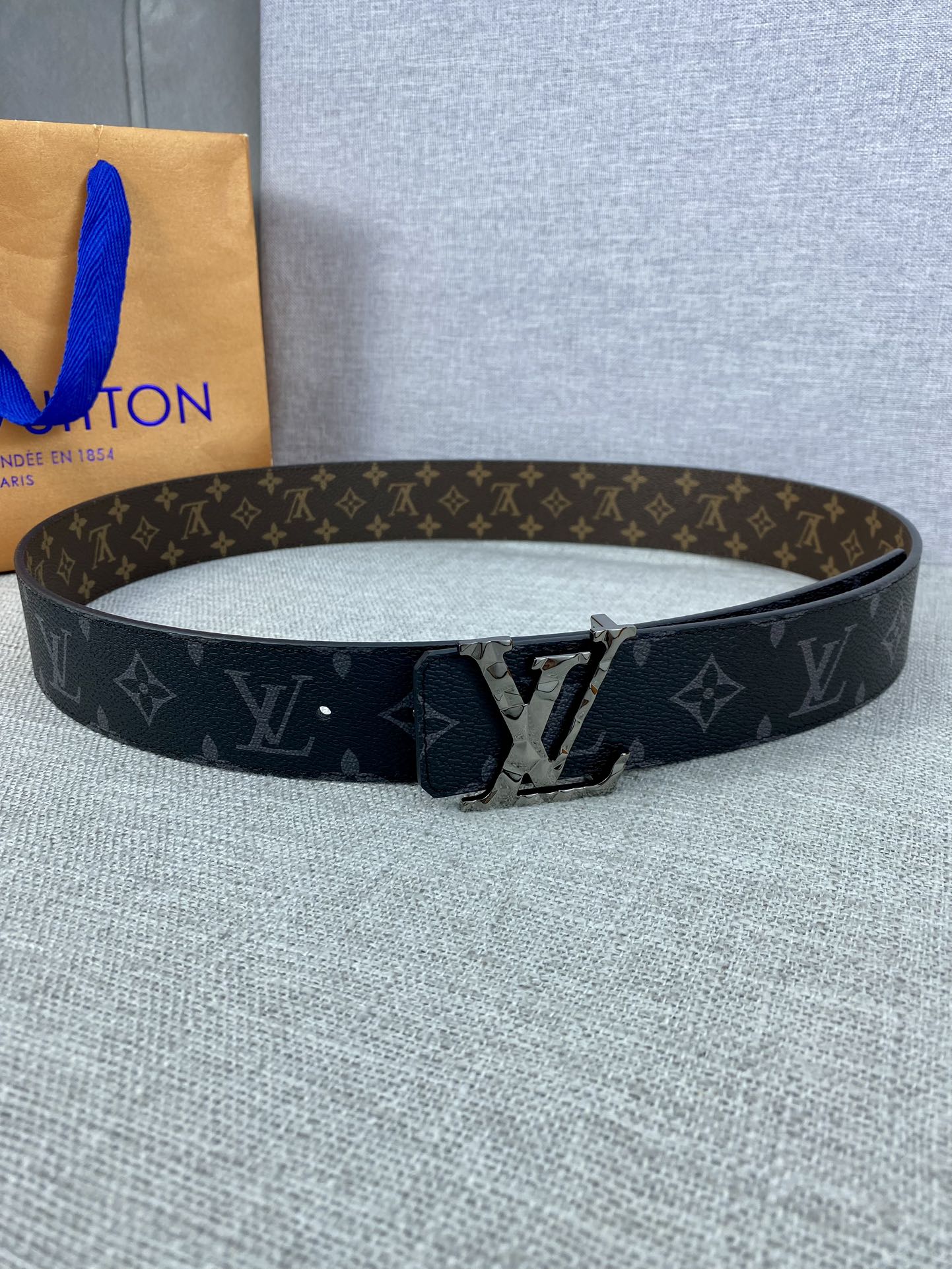 Circle40毫米双面腰带将多样品