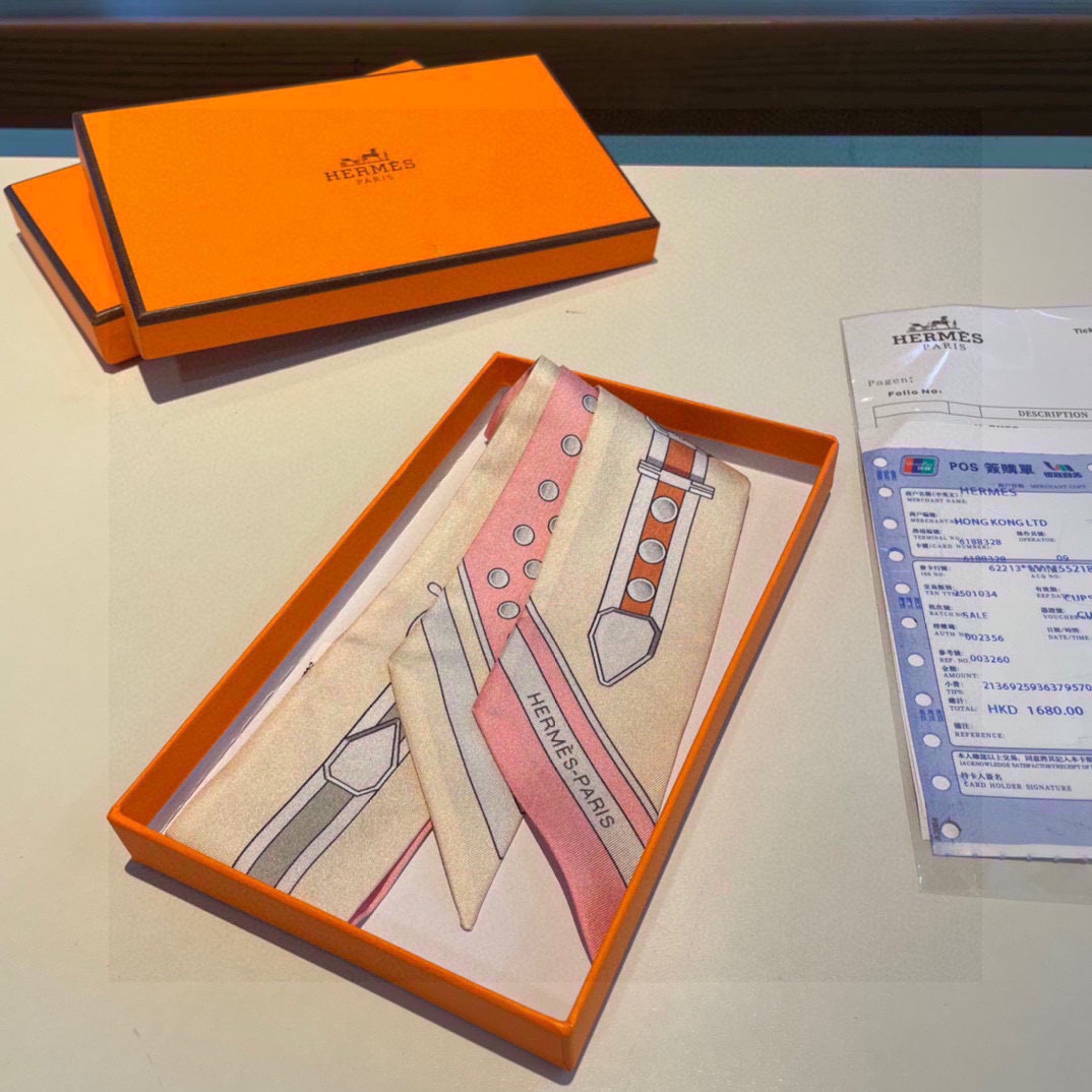 Hermès - Silk Scarf