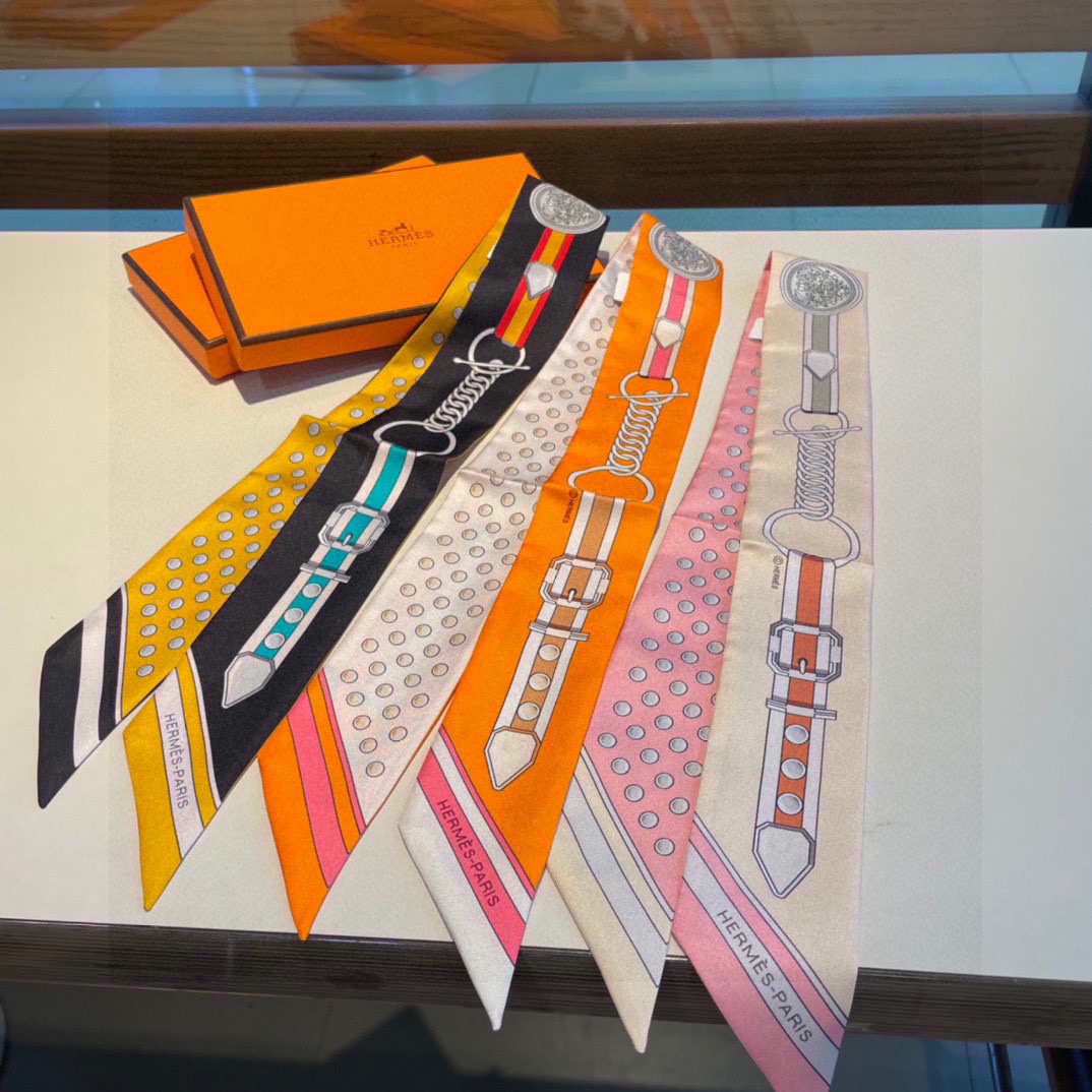 Hermès - Silk Scarf