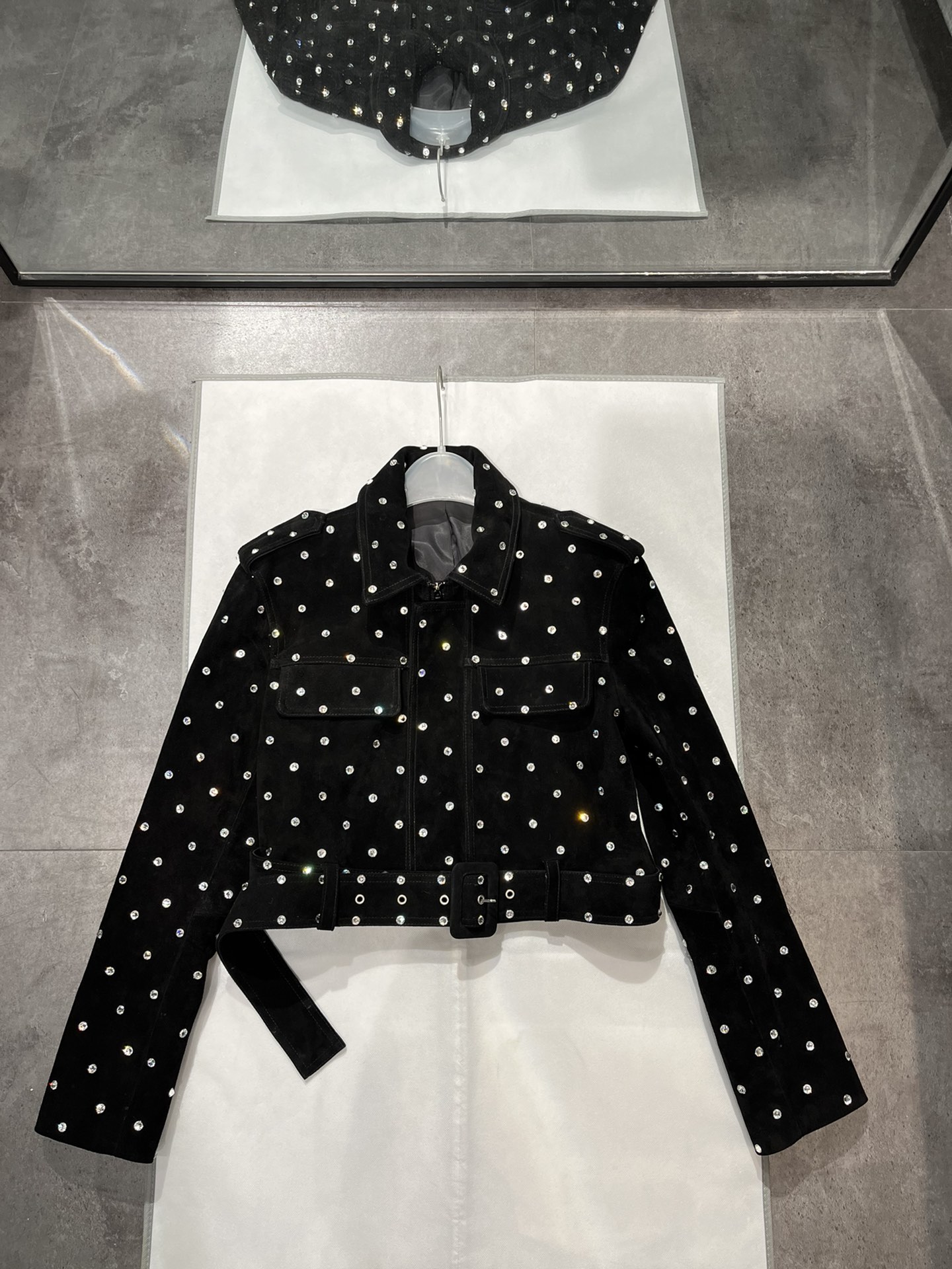 NO:873526,Size S-19860909尺寸S- Xxl,修身版型,短款设计,非常显瘦,山羊绒面皮厚实有型.大货拉链头巴尔曼银色带logo拉头.,巴尔曼-服装,balmain,,Women's clothing