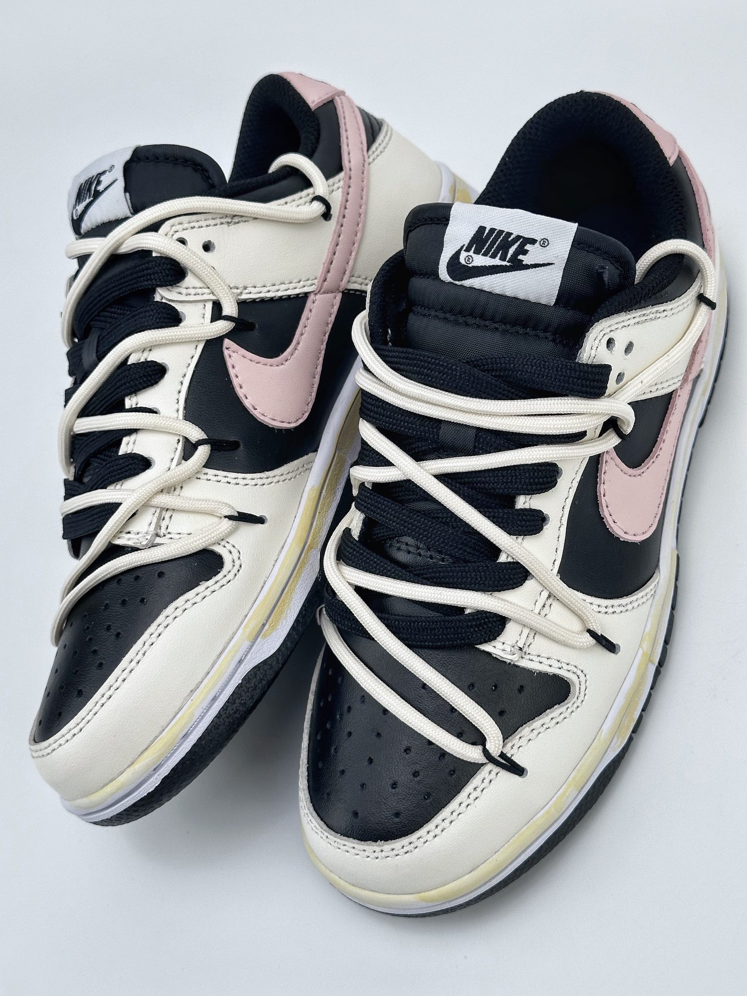 NIKE SB Dunk Low Smoked Rose Light Pink Straps FD1232-001