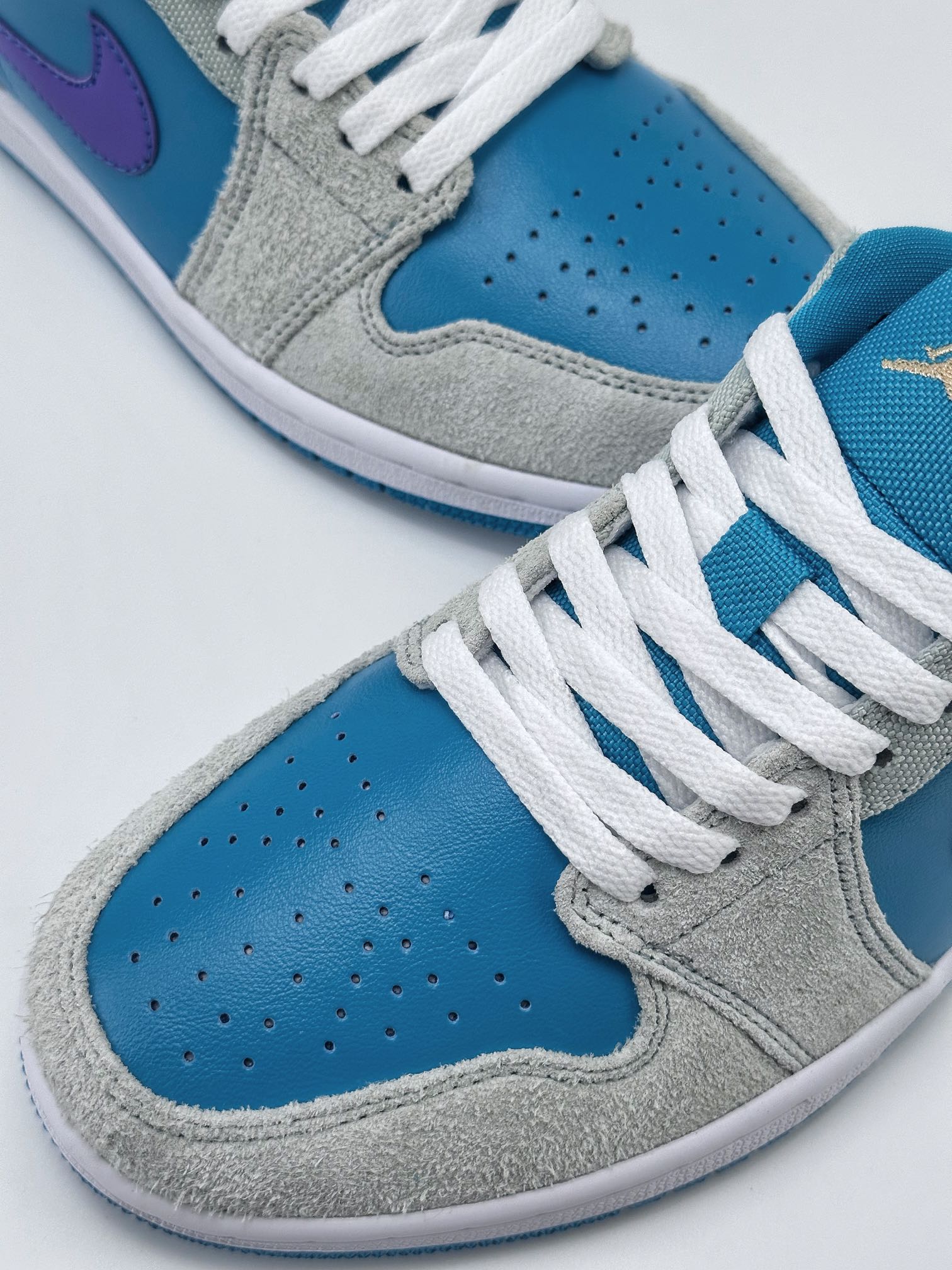 Air Jordan 1 Low ”Aquatone” Blue Grey DX4334-300