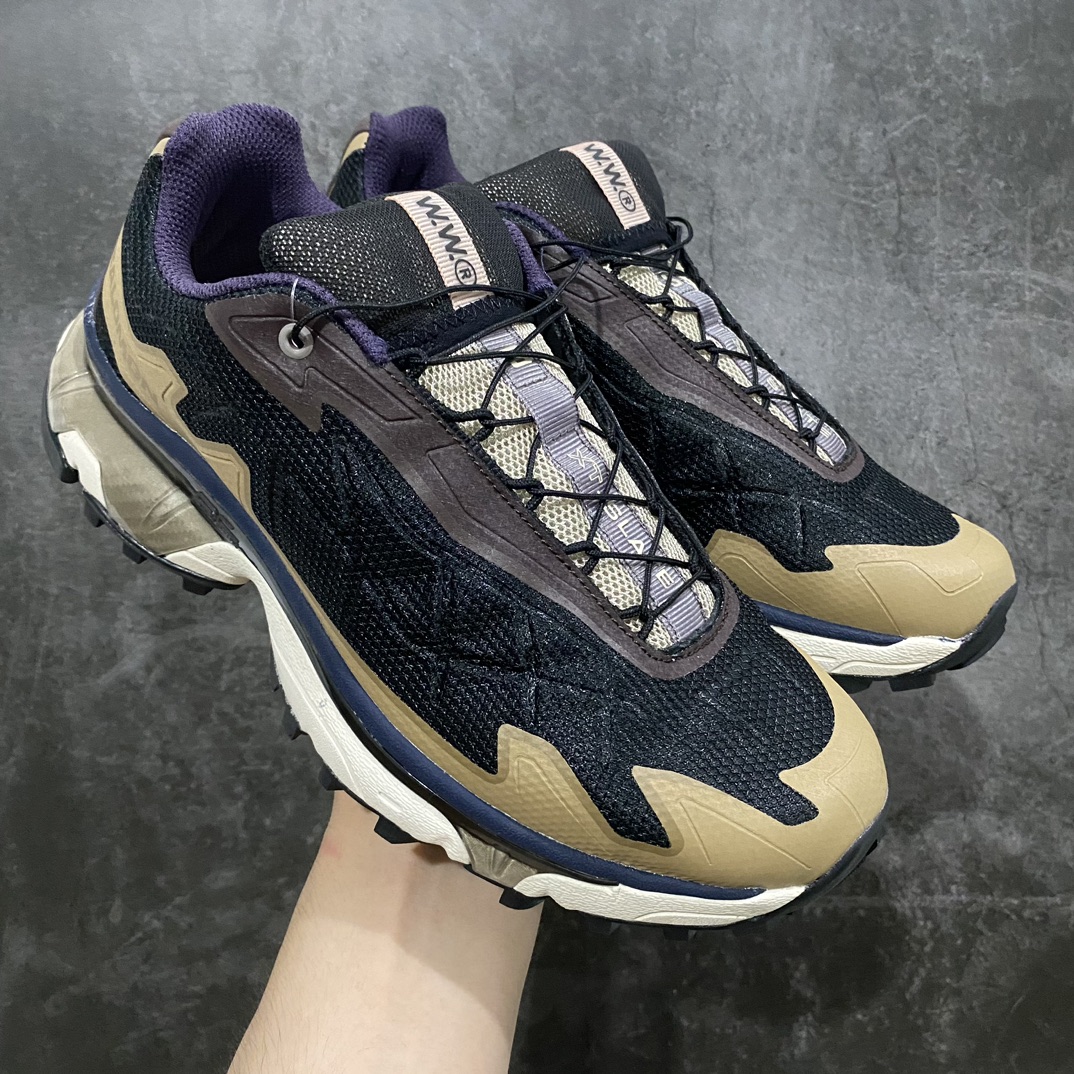 【绿x版】Wood Wood x Salomon XT-Slate Advanced萨洛蒙低帮户外功能鞋 黑褐色n市售最优版 完美品质 对版细节n整体超高颜值 潮搭拿捏各种风格n原厂高性能结构鞋面提供稳固支撑性原装牛角扣系带开合 非常方便n原装欧索莱环保去臭环型组合鞋垫n原厂三层双层组合橡胶ACS科技全地形锯齿防滑大底n鞋跟部鞋底牵引设计 提供强大的抓地性能更适应野外崎岖不平的道路n大底钉齿设计更具稳定性、防护性鞋底易磨损区运用CONTAGRIP高耐磨材料足以应对城市硬质路面长距离跑考验n白敬亭同款，来自千禧年的革新 尺码：36-45-莆田鞋批发中心