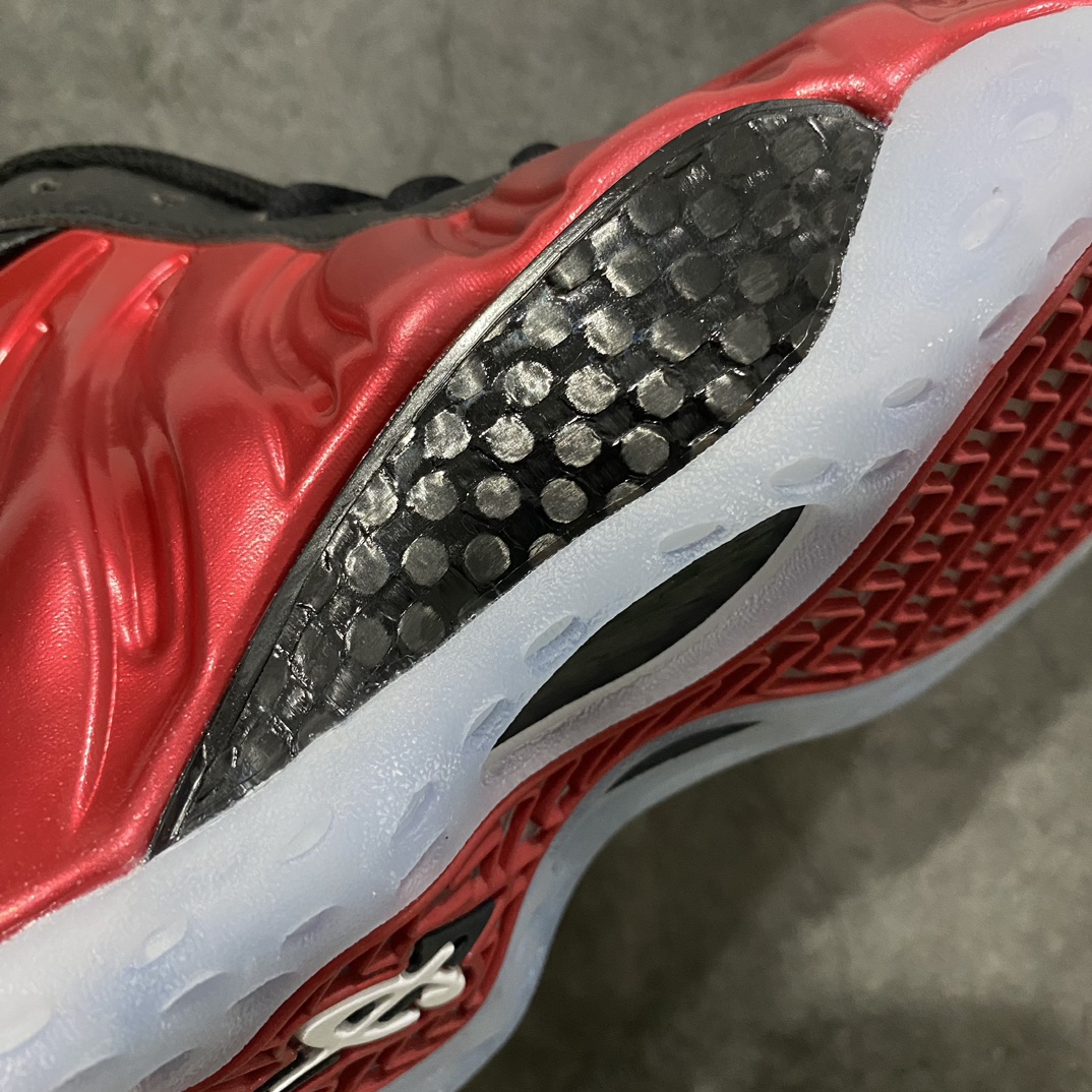 图片[4]-【莞产版本】Nike Air Foamposite One “Metallic Red”复刻新红喷红黑2.0 2023版 DZ2545-600nnn万江喷泡 公认市售最强品质n莞产原底面 公司渠道同模具 鞋型发泡360度无死角 双层Zoom气垫植入中底完美注胶 搭载原厂碳纤维材质nSIZE： 37.5 38 38.5 39 40 40.5 41 42 42.5 43 44 44.5 45 46-莆田鞋批发中心