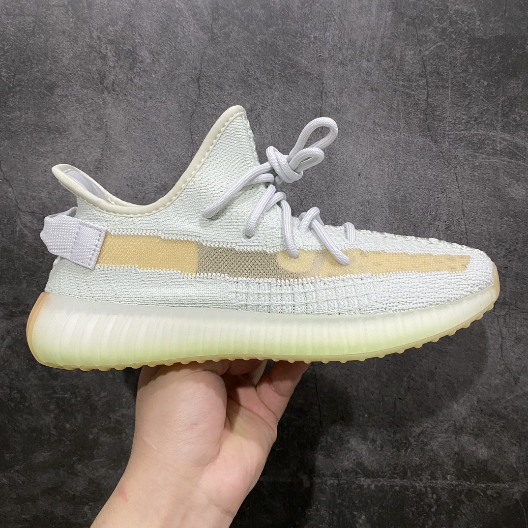 纯原版本Yeezy350V2亚洲限定