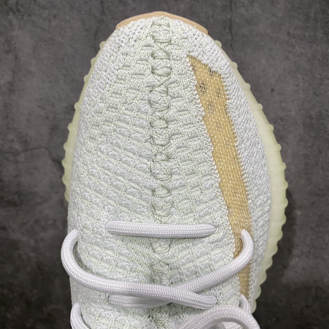 纯原版本Yeezy350V2亚洲限定