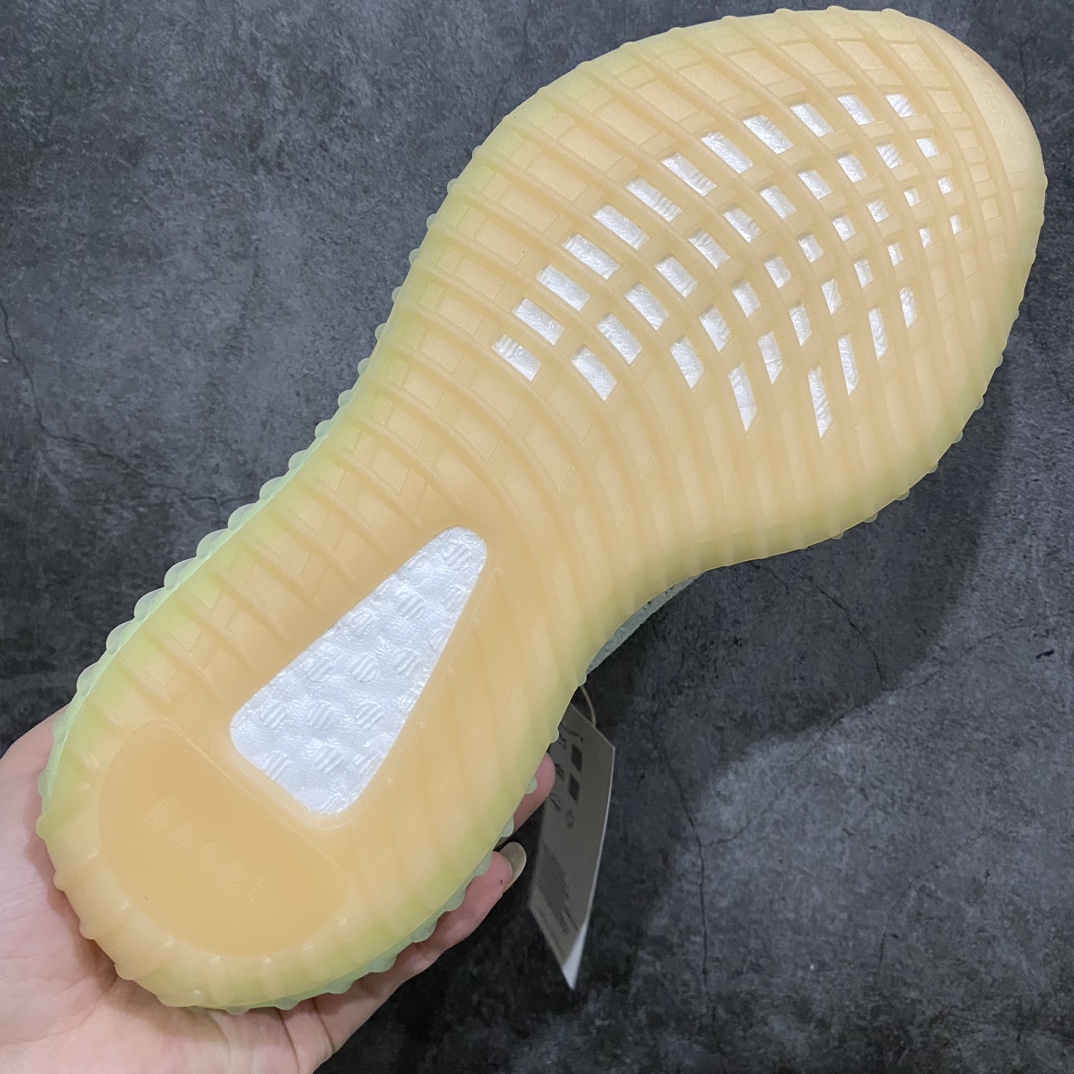 纯原版本Yeezy350V2亚洲限定