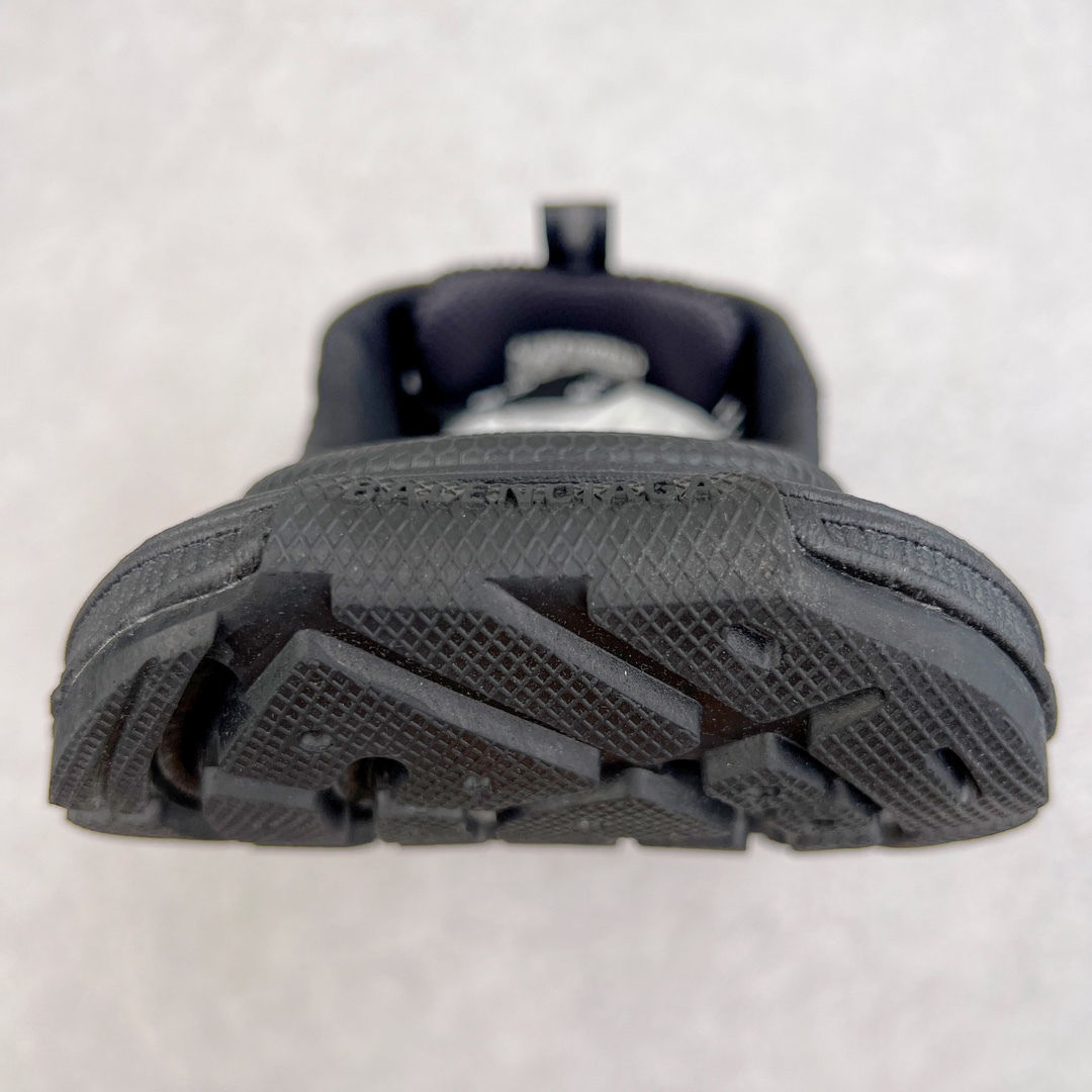 Balenciaga 3XL Sneakers Balenciaga 3XL Sneakers