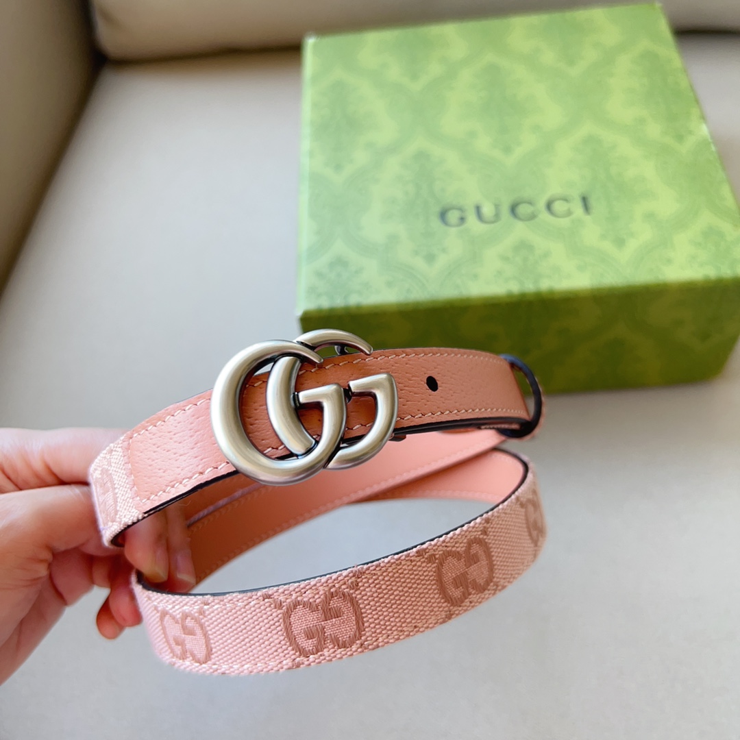 经典设计经Gucci视角焕新演绎与醒