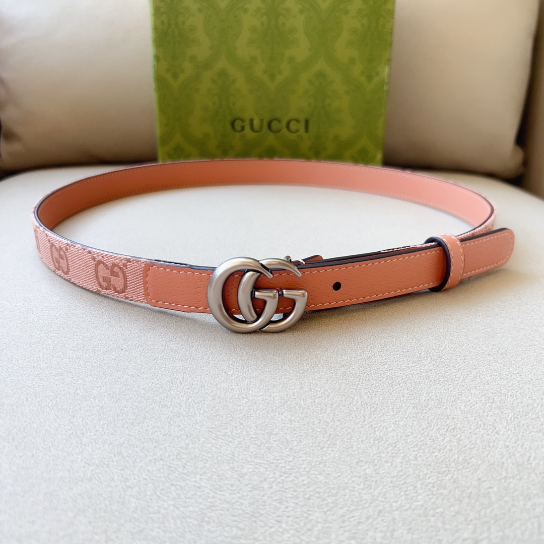 经典设计经Gucci视角焕新演绎与醒