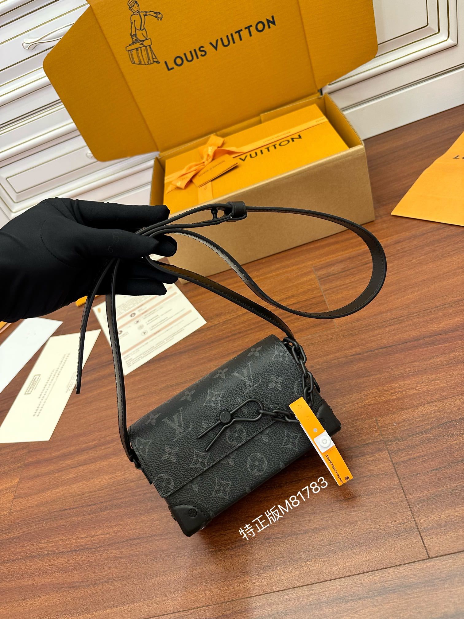 独家首发型号特正版M81783品质全面再次升级专柜同步电子芯片内码新礼盒礼品袋保护纸铜版电子标签合格证皮