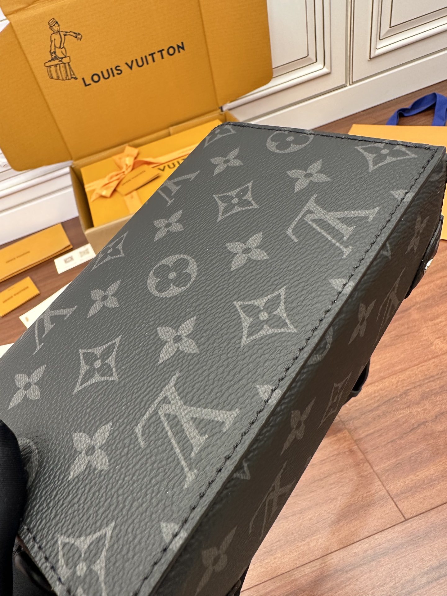 独家首发型号特正版M81783品质全面再次升级专柜同步电子芯片内码新礼盒礼品袋保护纸铜版电子标签合格证皮