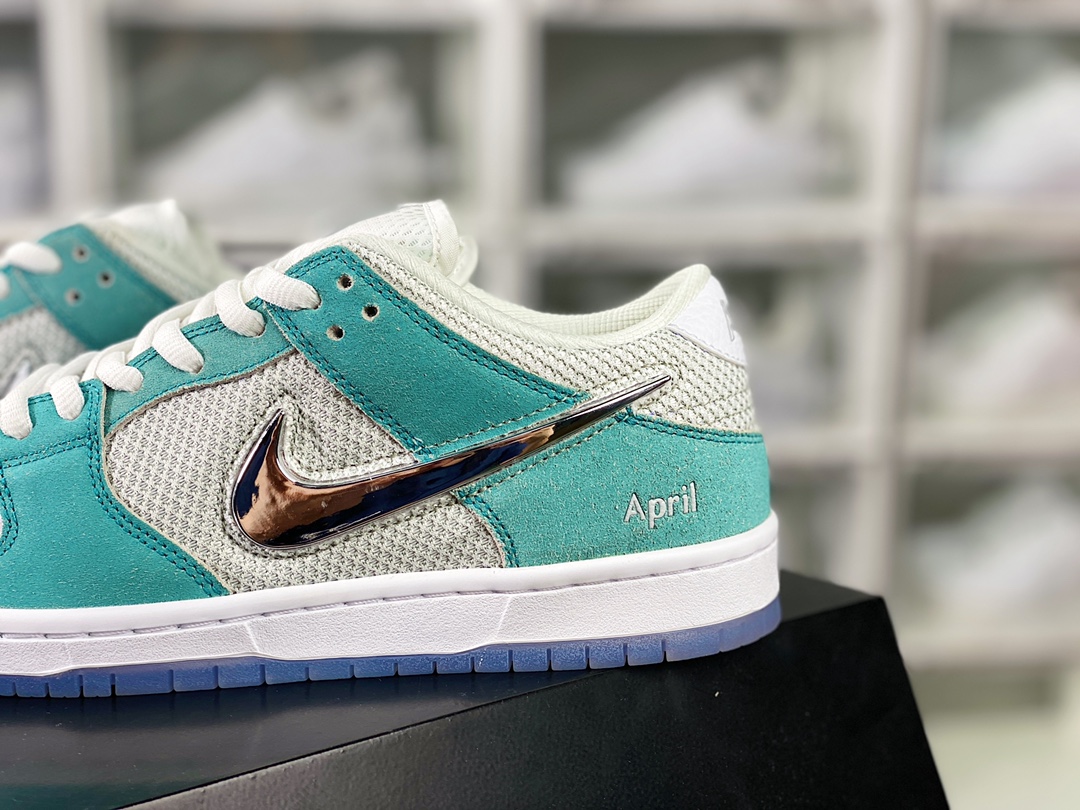 April Skateboards x Nike SB Dunk Low Pro ”April” Dunk Series Low-top Sneakers ”Joint Mint Green Rose Metal Silver Hook” FD2562-400