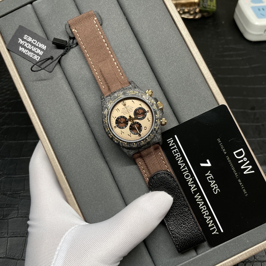 Rolex 劳家 迪通拿系列 NTPT碳纤维壳套/扣 中东刻度盘 计时机械机芯，上手超轻Diw