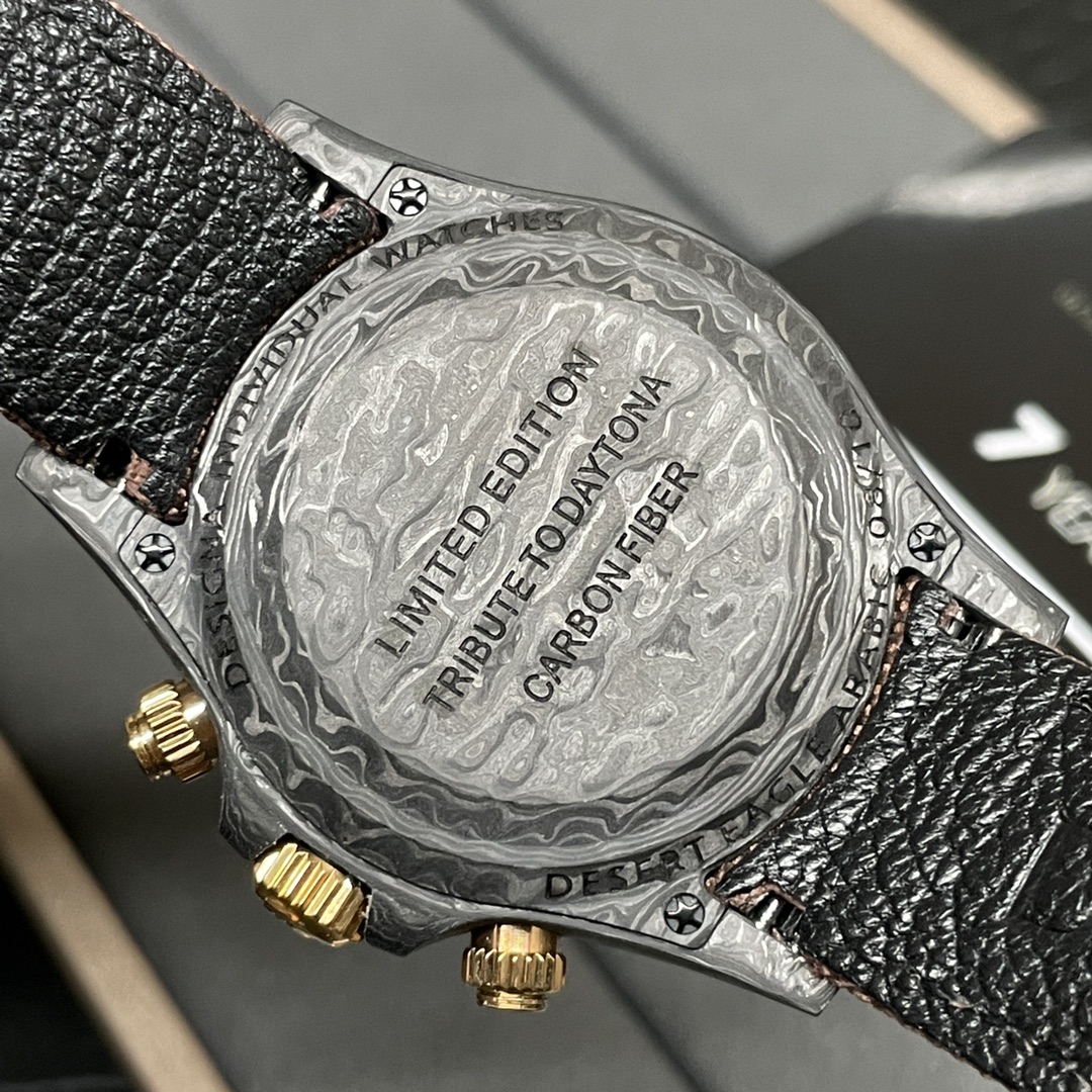 Rolex 劳家 迪通拿系列 NTPT碳纤维壳套/扣 中东刻度盘 计时机械机芯，上手超轻Diw