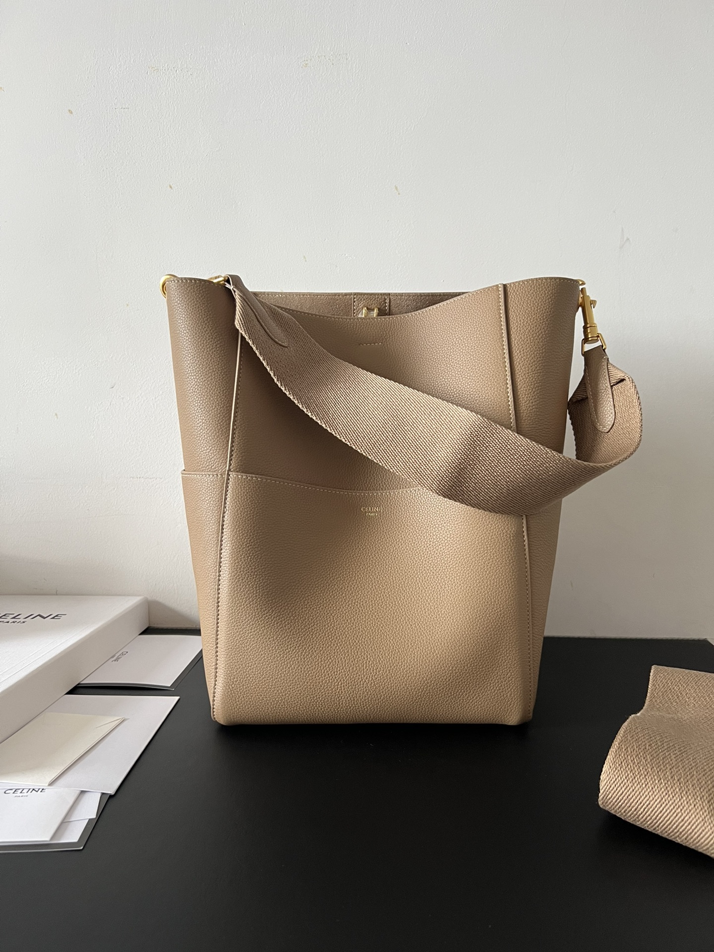 celine original genuine lychee bucket