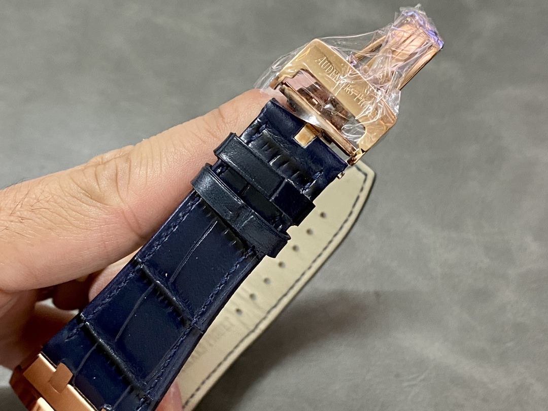 Audemars Piguet AP/爱彼 皇家橡树系列26331OR