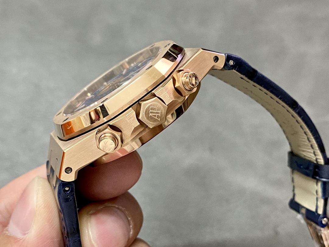 Audemars Piguet AP/爱彼 皇家橡树系列26331OR