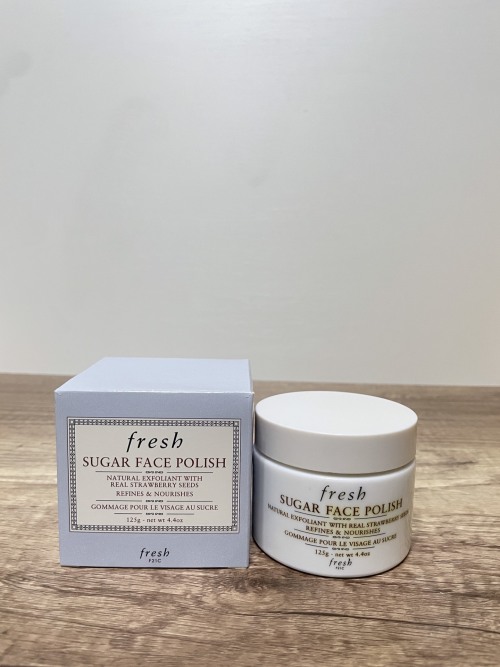 Fresh Sugar Face Polish with Strawberry Seeds, 125g 1 Fresh Sugar Face Polish with Strawberry Seeds, 125g
