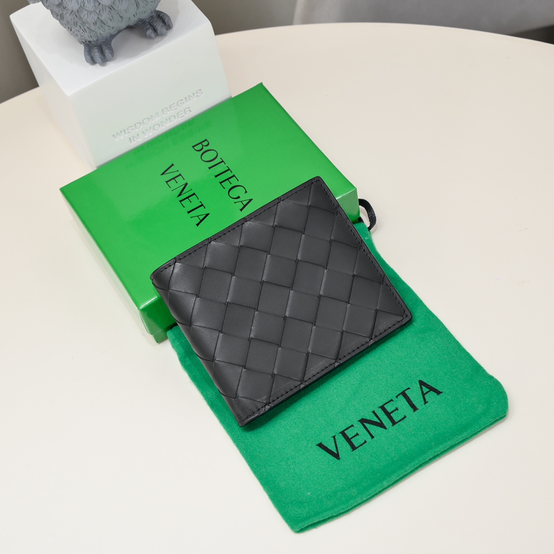 Bottega Veneta 牛皮 宽编 短夹 8卡位 2纸币隔层