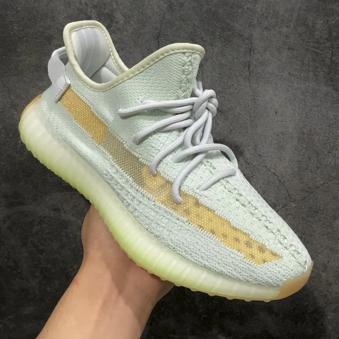 纯原版本Yeezy350V2亚洲限定