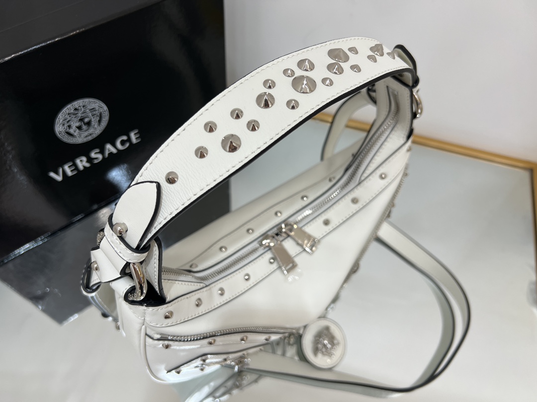 Versace Medusa Leather Shoulder Bag with Removable Straps and Gold Details - 图片 4