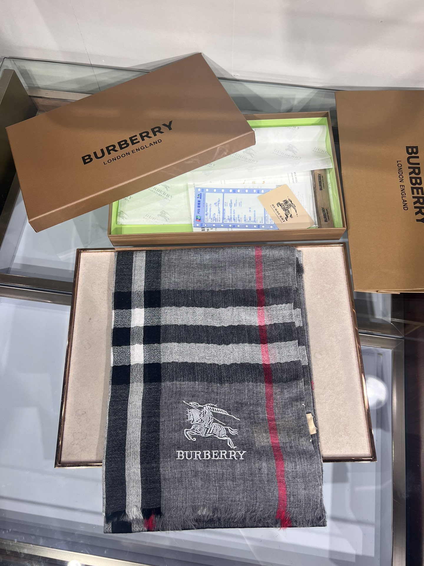 💟经典爆款补单到货！万众瞩目战马绣标官网经典版到货啦～软糯亲肤是我们的初衷～♦️最优质的年轻设计师推出的