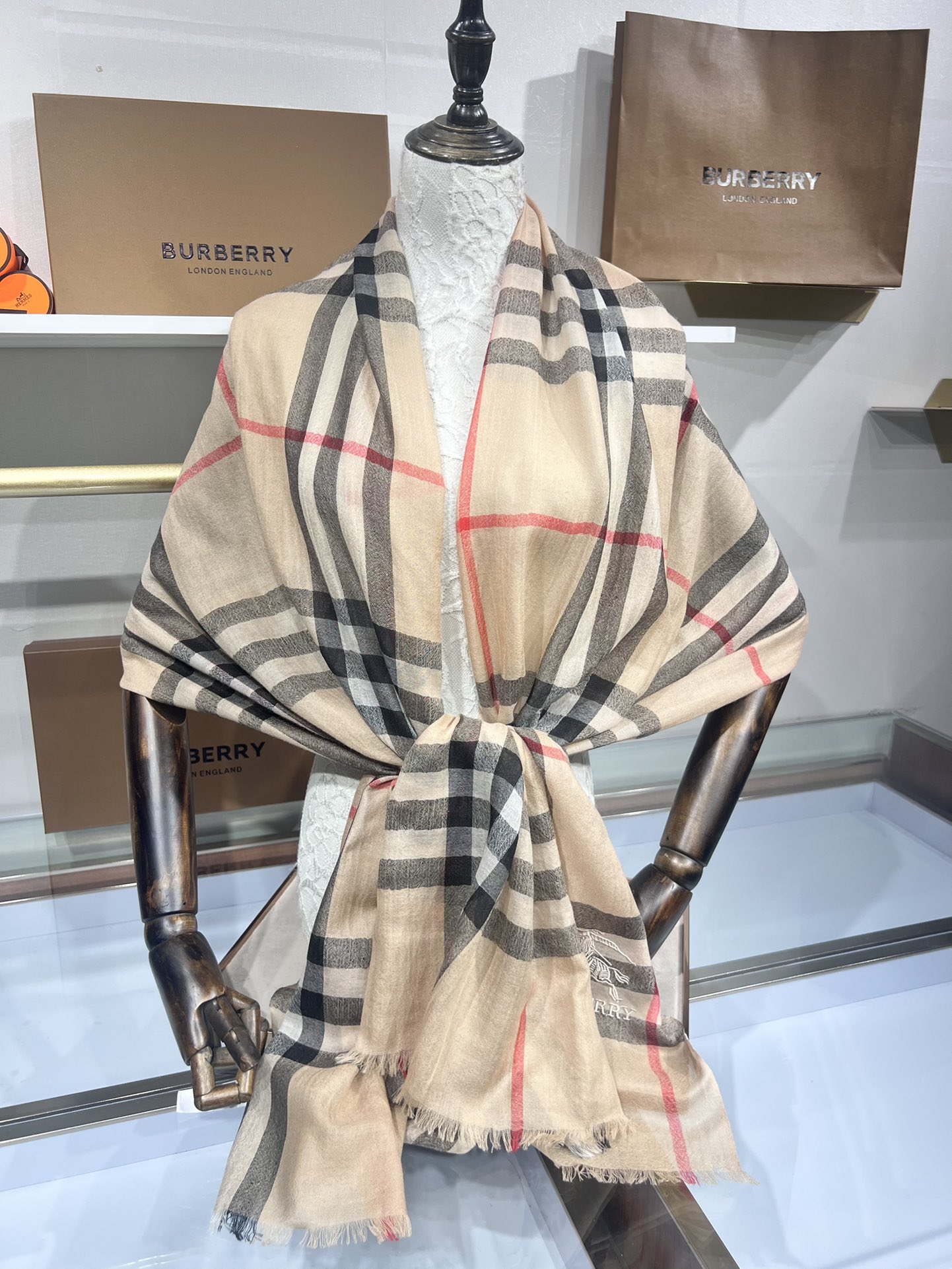 💟经典爆款补单到货！万众瞩目战马绣标官网经典版到货啦～软糯亲肤是我们的初衷～♦️最优质的年轻设计师推出的