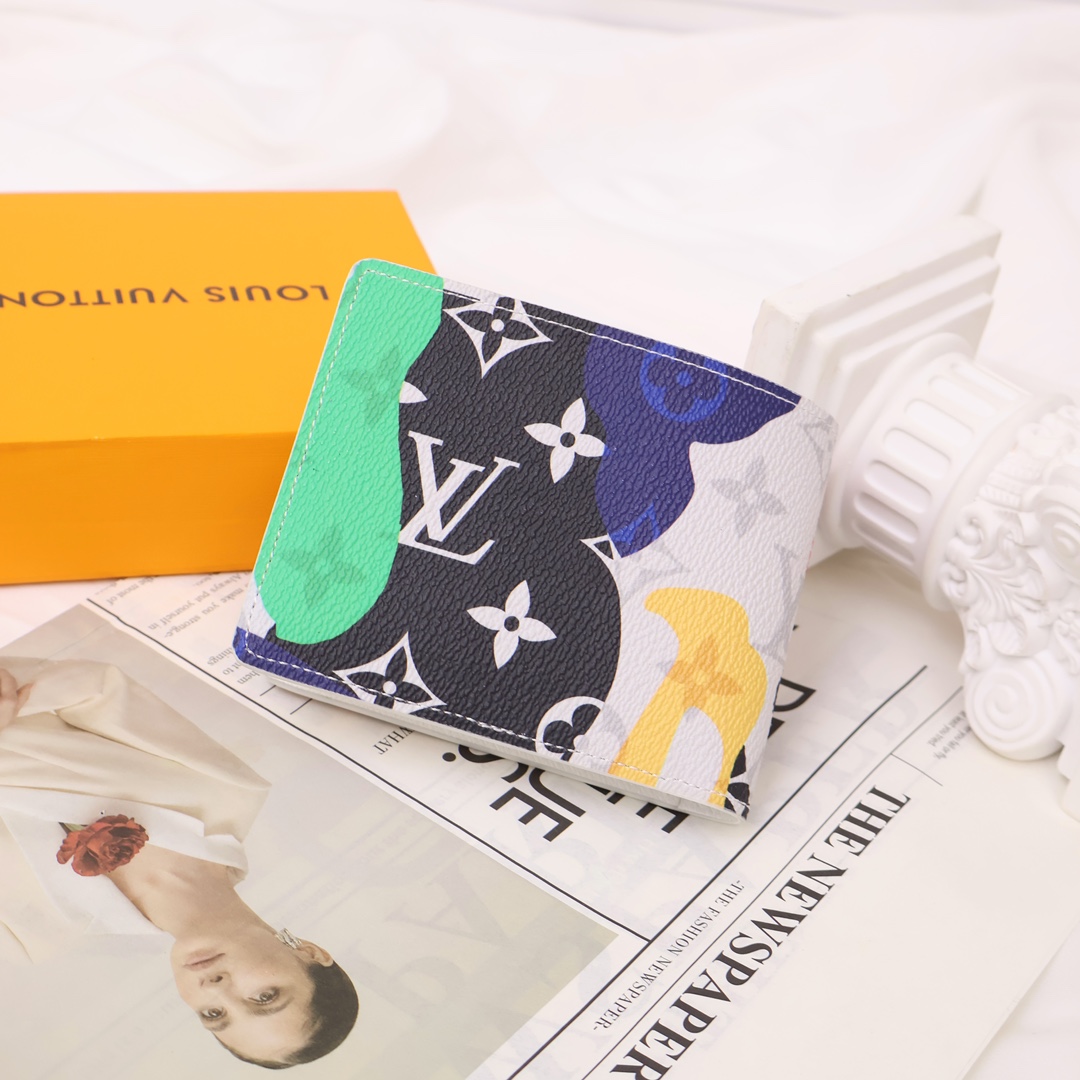 Close-up of the Italian leather texture