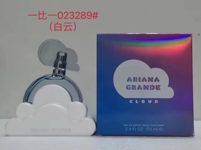 Ariana Grande Cloud Eau de Parfum, 3.4 fl oz - A dreamy and playful scent 1 Ariana Grande Cloud Eau de Parfum, 3.4 fl oz - A dreamy and playful scent