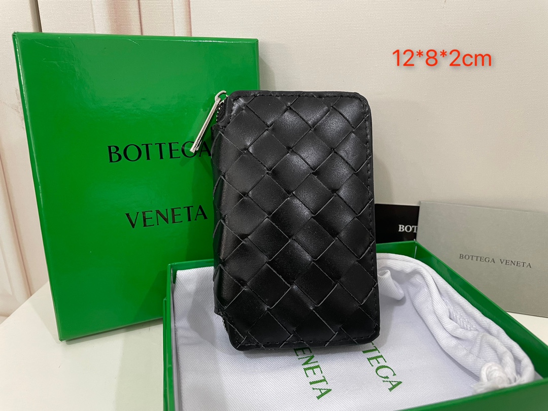 Porte-clés Bottega Veneta en cuir tressé Intrecciato, fermeture à glissière, anneau porte-clés amovible