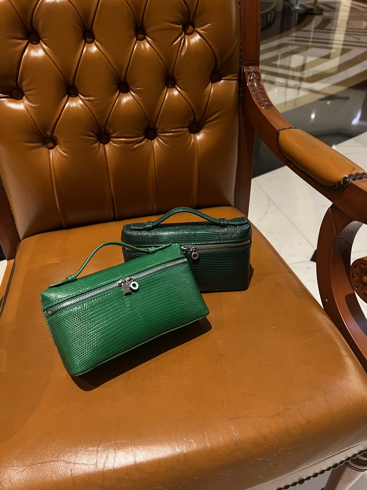 NO:713979,Extra socket 19 real lizard skin sisters, come and pack your bags~,,Hermes,19860909Extra ocket 19 真蜥蜴皮 姐妹们 快来撸包啦～,,Hermes,,Bag