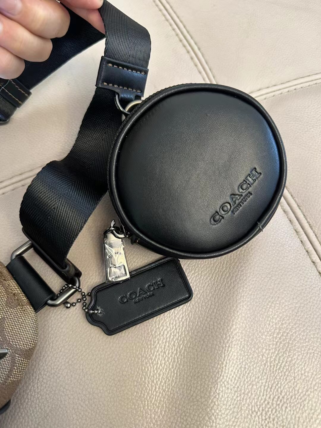 Coach COACH/蔻驰 CJ506黑花 CJ507纯黑 奥莱男士 标志ELIAS多功能胸包 腰包