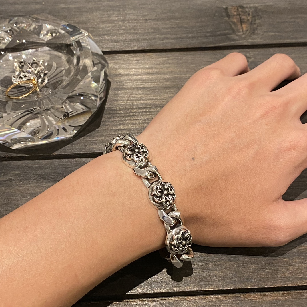 Bracelets & Bangles