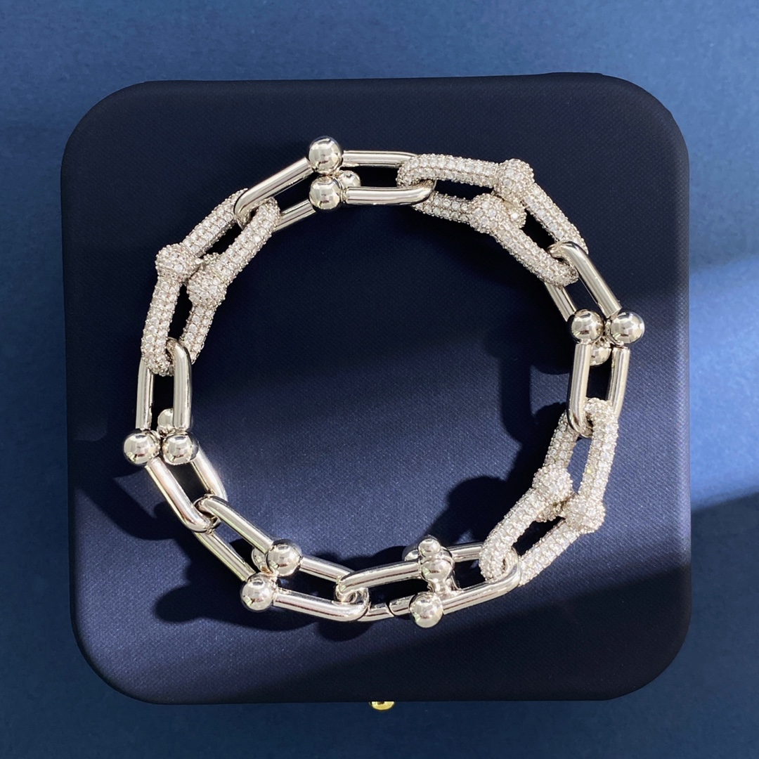 Tiffany HardWear bracelet Silver-toned metal with clear pave stones rose gold-toned metal with clear pave stones yellow gold-toned metal with clear pave stones 7 inches