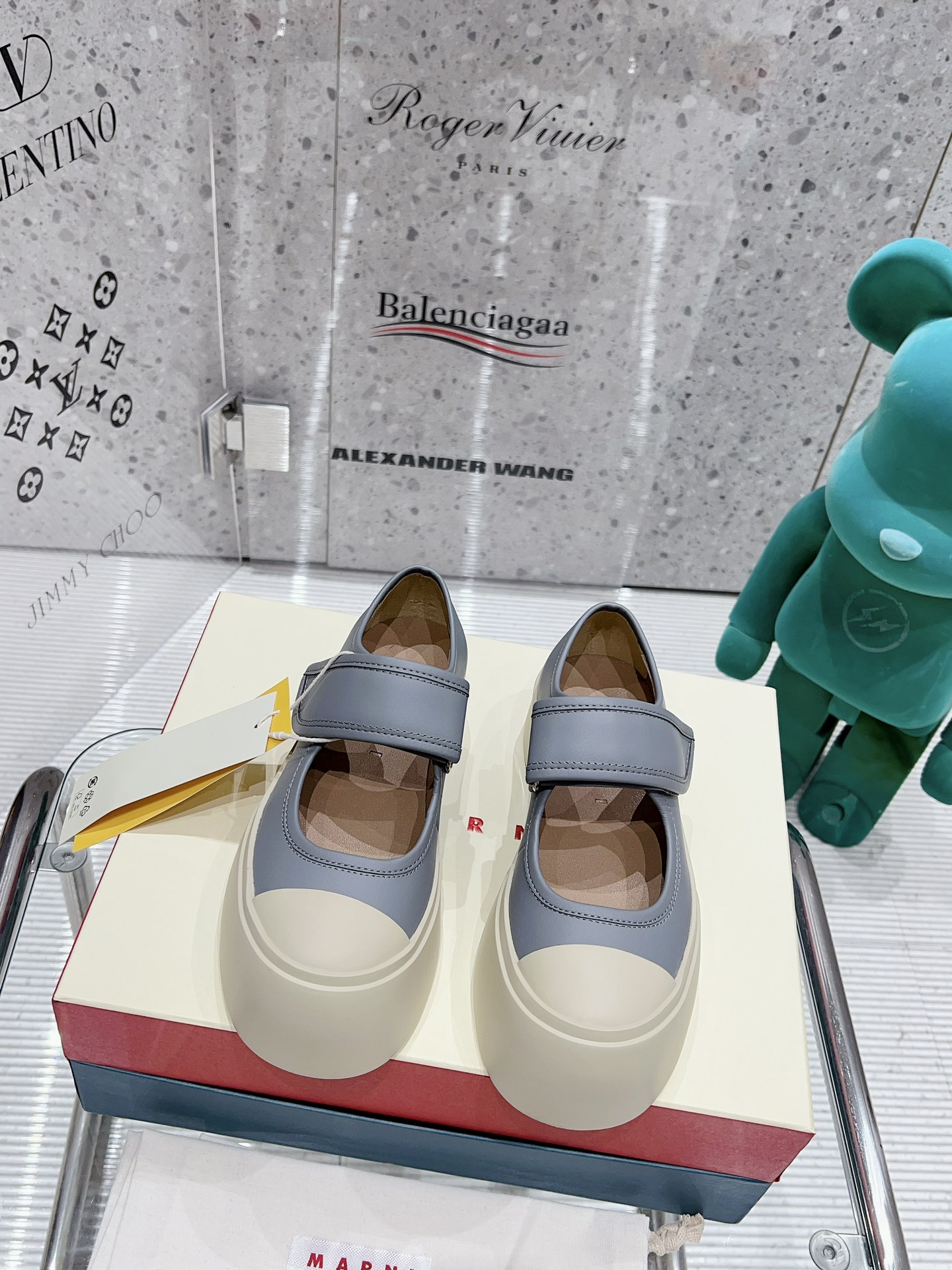 NO:166535,Gray blue. Latest version., casual shoes/sports shoes, sneakers19860909灰蓝色.最新版本.,休闲鞋/运动鞋,sneakers,Women's Shoes