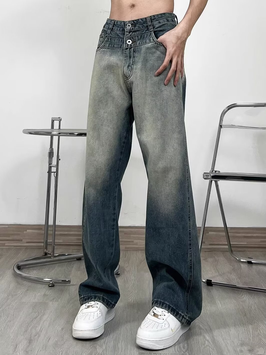 Fashionable High-Tech Water-Resistant Jeans for All Body Types - 图片 8